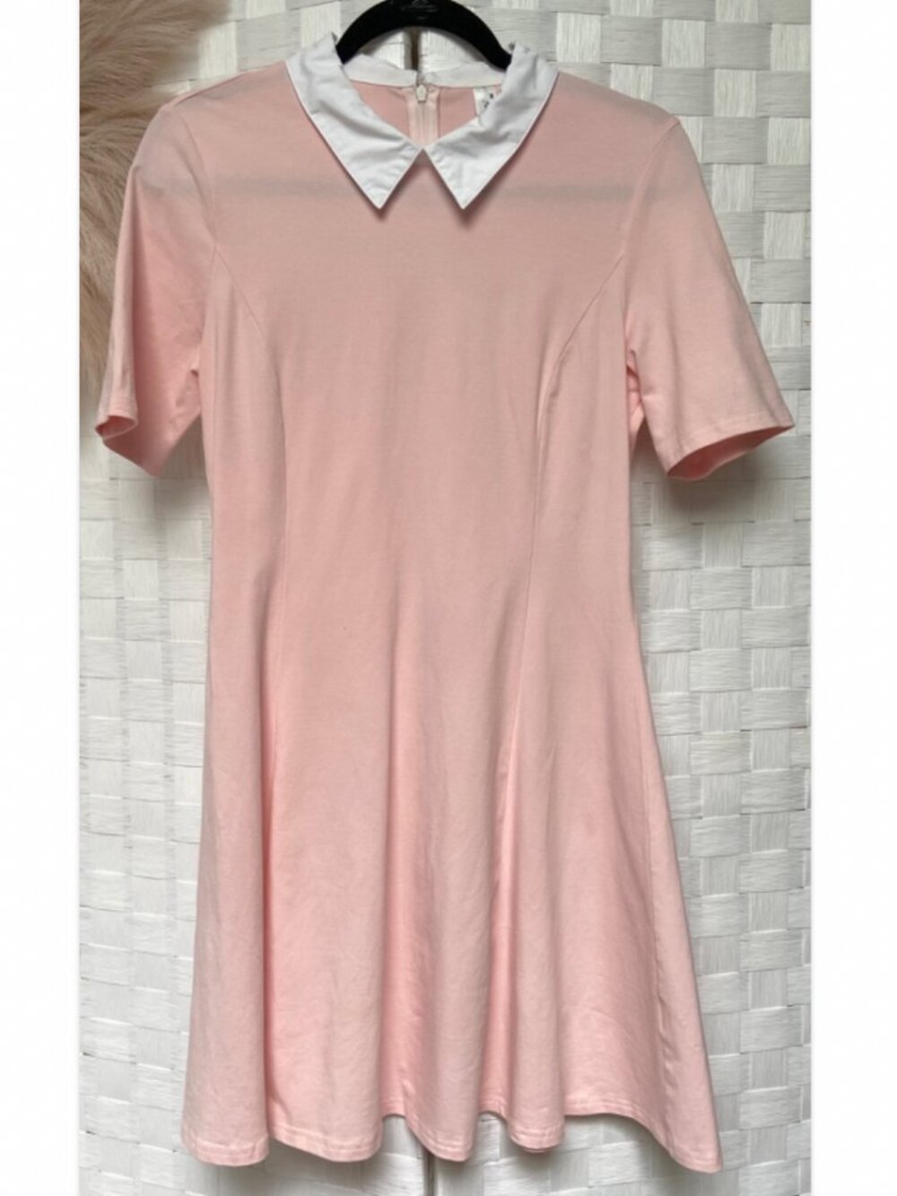 Aphratti Pink and White Collared Fit & Flare Dress Size M